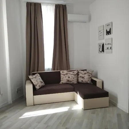The Old Town 2 Apartment *